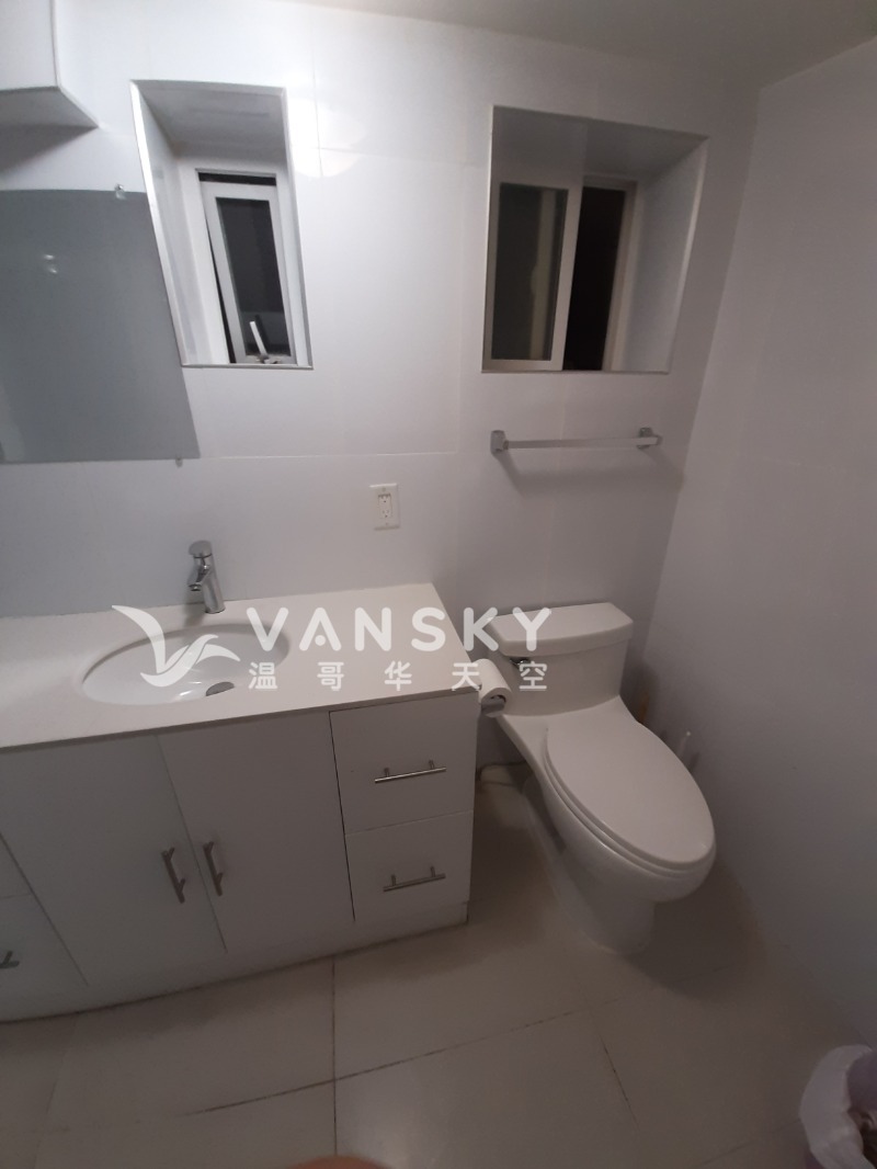 260110124405_ground bathroom toilet.jpg